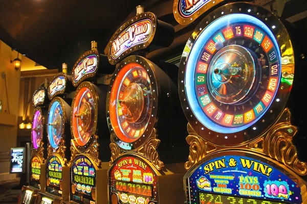 nagavai ড্রাগন এন্ড টাইগার লাইভ স্টুডিও ইন্টারফেস